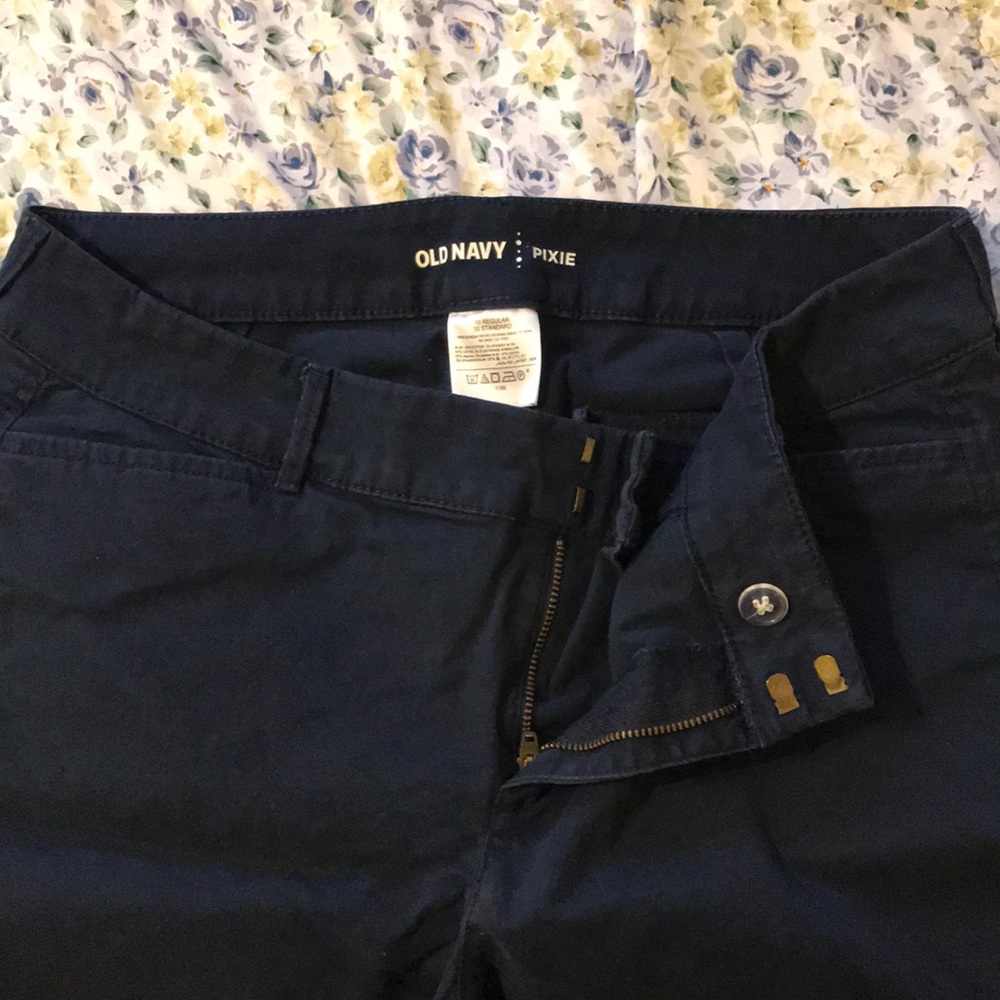 Old Navy Pixie Pants- Dark Navy colored Sz 10R